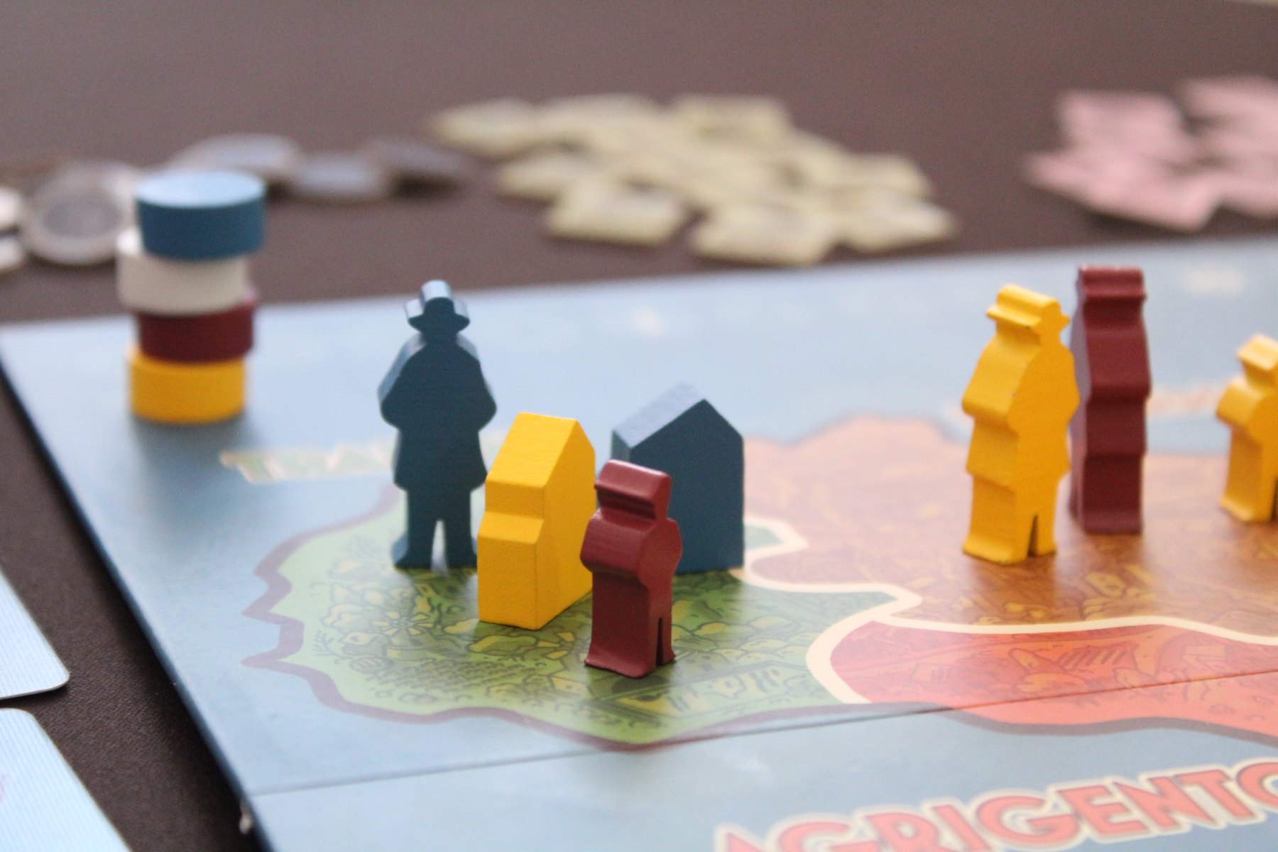 Cosa Nostra board with capo, soldiers and houses on Agrigento